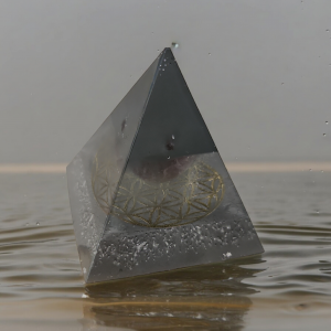 Pirámide Orgonita de Zinc, Cuarzo Blanco y Aluminio